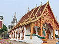 Chedi dan viharn di Wat Suan Tan, Nan, Thailand