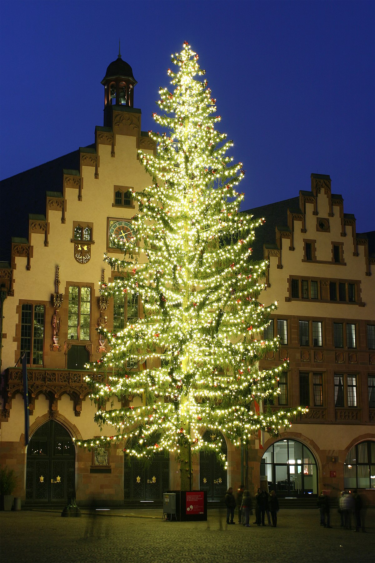 Décoration bûche Noël sapins et étoiles