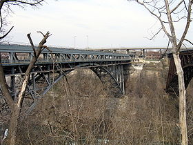 A Whirlpool Rapids Bridge elem szemléltető képe