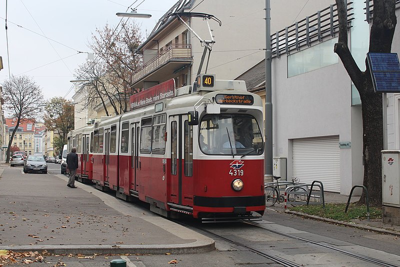 File:Wien-wiener-linien-sl-40-1058483.jpg