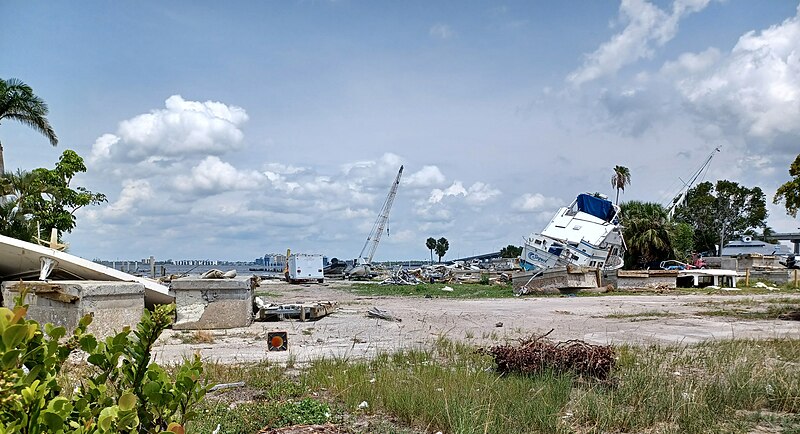 File:Wreckage in Fort Myers in April 2023.jpg