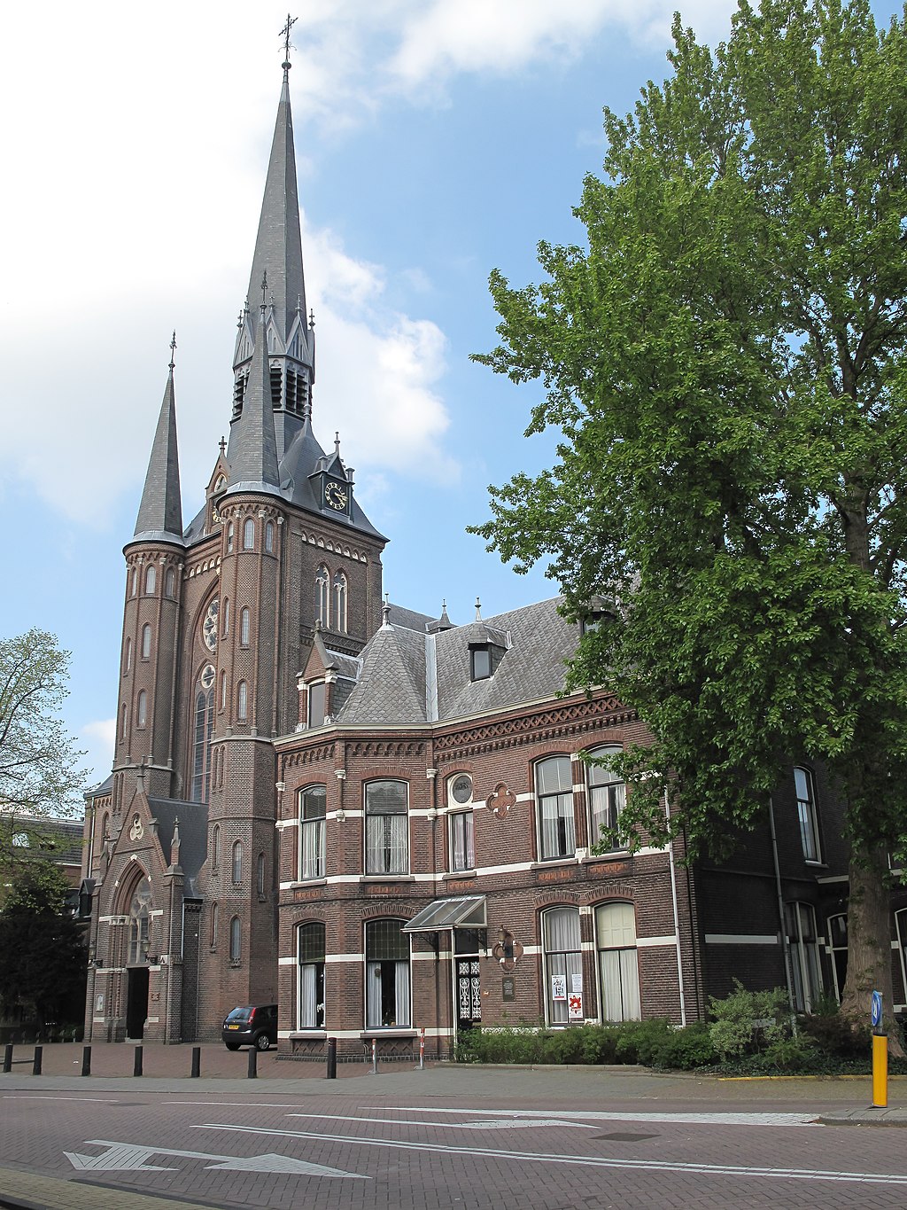 De Sint Bonifatiuskerk