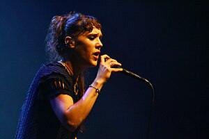 Zaz: Leben, Diskografie, Auszeichnungen für Musikverkäufe