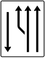 Zeichen 542–12 Aufleitungstafel – mit Gegenverkehr – zweistreifig plus Fahrstreifen links und 1 Fahrstreifen in Gegenrichtung