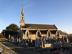 Église Saint-Pierre-et-Saint-Paul de Squiffiec.jpg