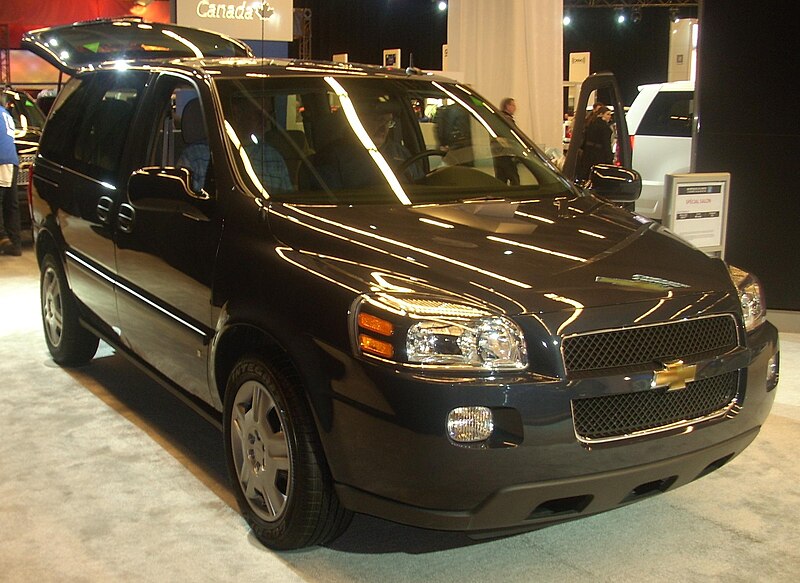 File:'08 Chevrolet Uplander SWB (Montreal).jpg