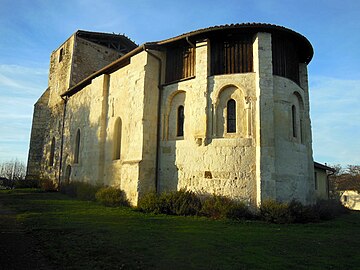 Absida de la glèisa de Sent Aubin.