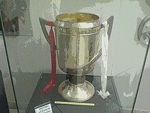 Il trofeo del campionato 2002-2003, vinto nell'anno del centenario del club