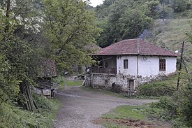 Куќа во селото Чифлик.jpg