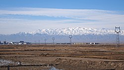 県内から望むアクト県のコングール山脈