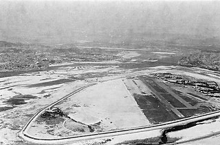 <span class="mw-page-title-main">Yeouido Airport</span> 1916–1971 airport in Seoul, South Korea