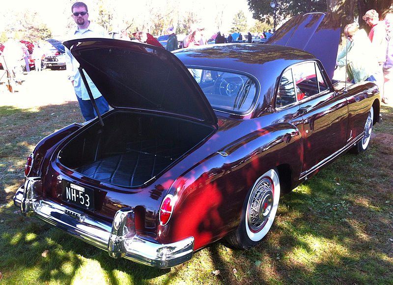File:1953 Nash-Healey coupe Hershey 2012 b.jpg