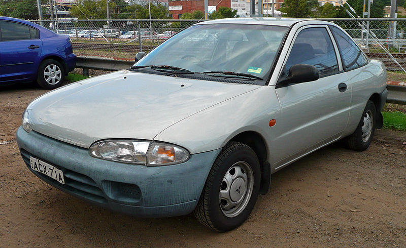 File:1992-1996 Mitsubishi Lancer (CC) GL coupe 01.jpg