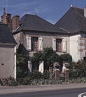 Maison natale à La Chapelle-d'Angillon.