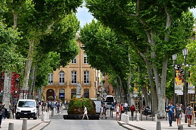 2016 Aix-en-Provence - Le cours Mirabeau.jpg