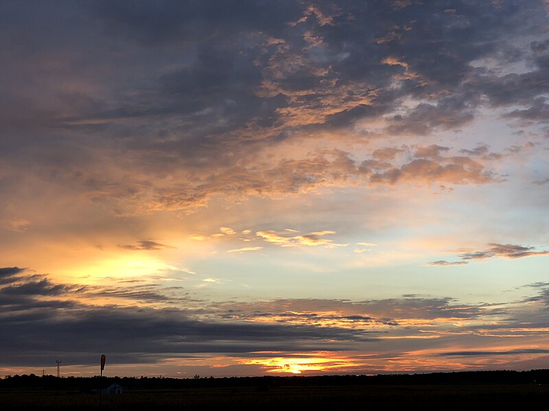 File:2020-08-31 06 39 08 Sunrise along Old Ox Road in the Dulles section of Sterling, Loudoun County, Virginia.jpg