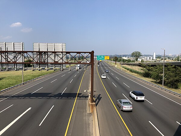 The New Jersey Turnpike (Interstate 95) in Carlstadt