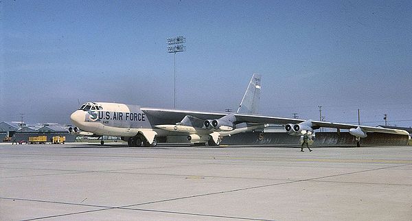 456th Bombardment Wing Boeing B-52 with GAM-77 Hound Dog