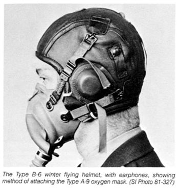 English: A-9 oxygen mask with B-6 winter helme...