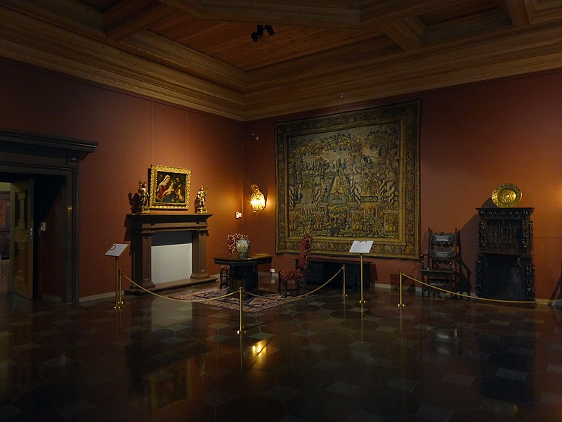 File:A room in the palace of the Grand Dukes of Lithuania 02.jpg