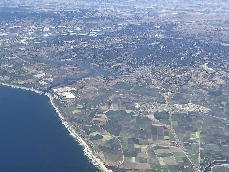 File:Aerial view of Salinas River (California) July 2022 (1).jpg
