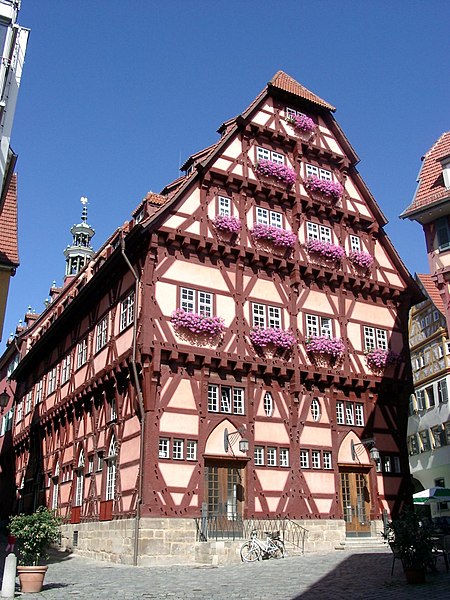 File:Altes Rathaus Esslingen hinten.jpg