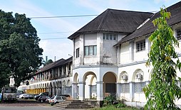 Tidligere Douala General Hospital RM 2.JPG