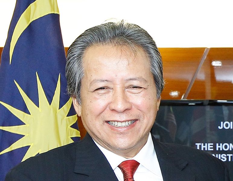 File:Anifah Aman.jpg