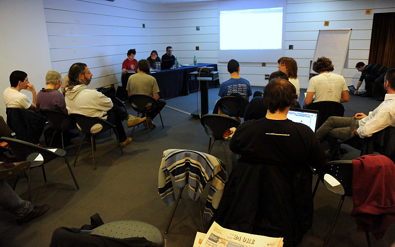 File:Assemblea-WMI-4.12.2011-3.jpg