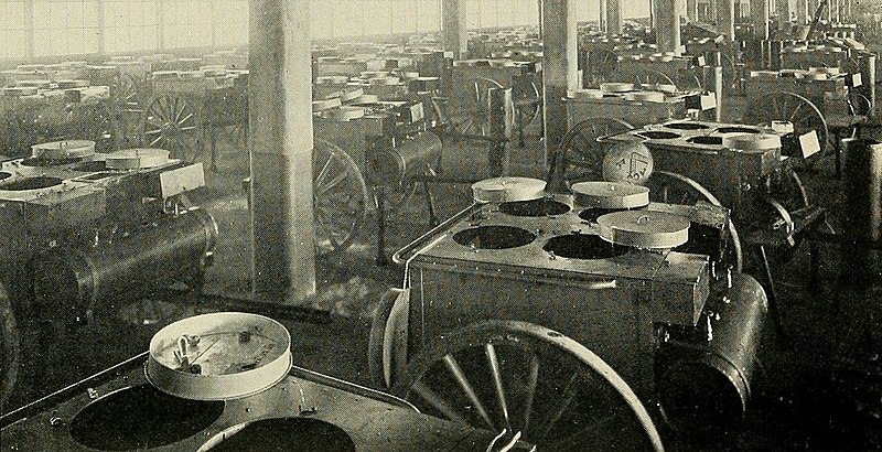 File:Assembling Rolling Kitchens.jpg