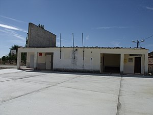 Ayuntamiento y centro de salud de Fuentesecas j.jpg