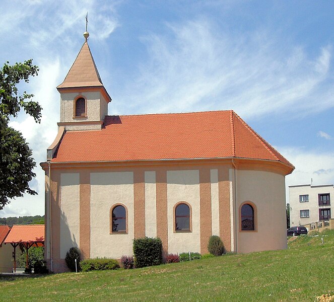 File:Baška, Rímskokatolícky kostol Svätý Štefana Uhorského.jpg