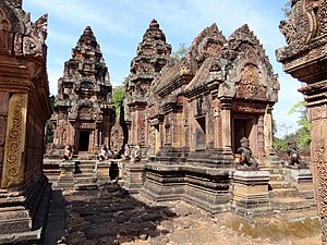 Angkor: História, História religiosa, Sítios arqueológicos