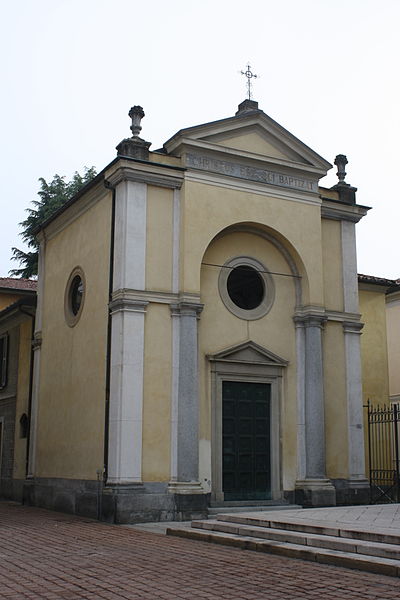 File:Battistero San Filippo Neri (Busto Arsizio).JPG