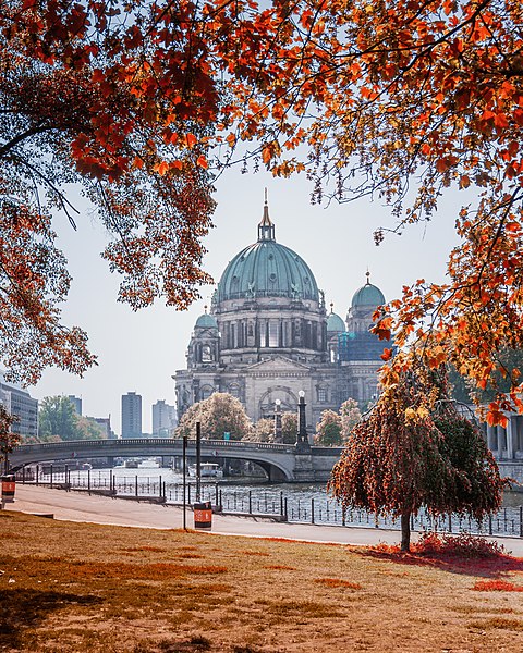 File:Berliner Dom seen from James Simon Park.jpg