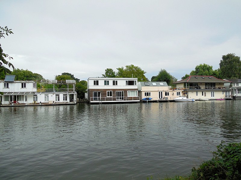 File:Boat House on Taggs Island - geograph.org.uk - 3587116.jpg