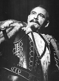 Wolfgang Heinz as Wallenstein, 1962, at the Deutsches Theater Berlin, directed by Karl Paryla Bundesarchiv Bild 183-92086-0001, Berlin, Wolfgang Heinz als Wallenstein.jpg