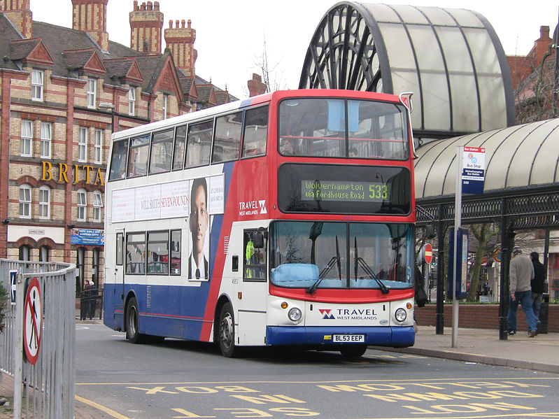 File:Bus img 8500 (16126695299).jpg