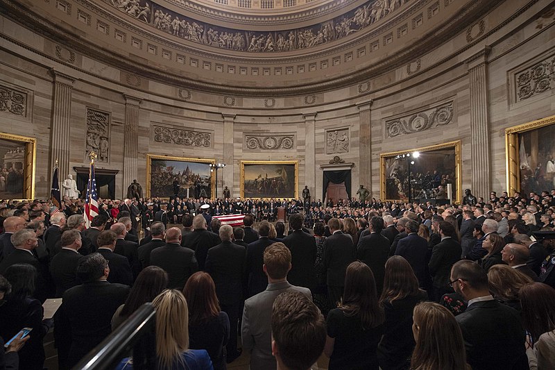 File:Bush lying in state 3DEC.jpg