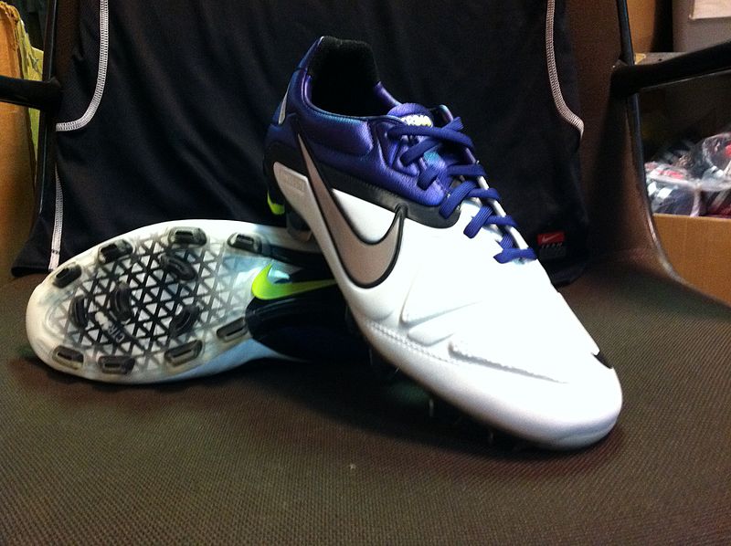 nike ctr360 football boots