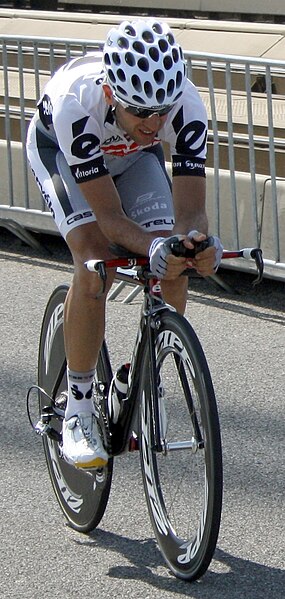 File:Carlos Sastre Tour 2010 prologue training 2.jpg
