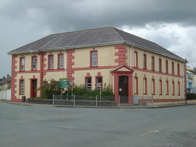 Castleisland courthouse and Carnegie library