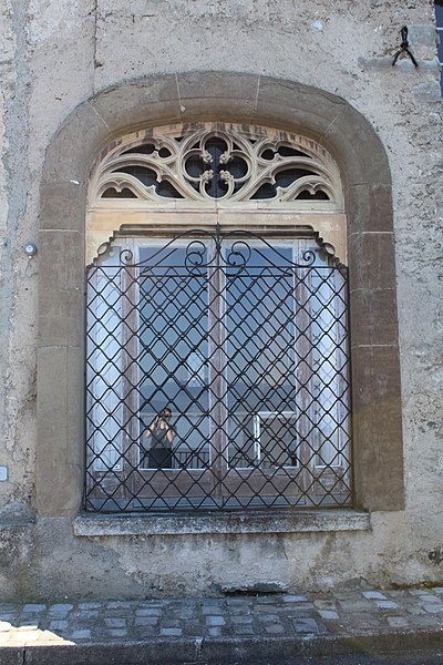 File:Château Bellegarde Thonon Bains 9.jpg