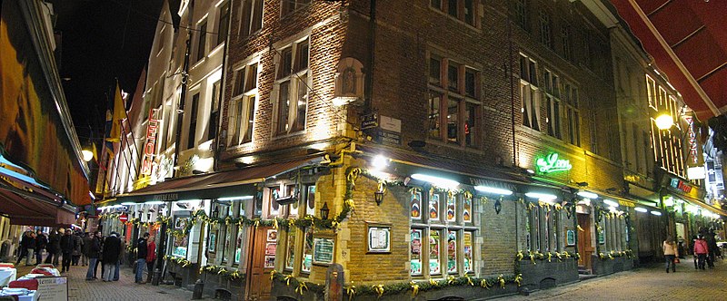 File:Chez Léon - coin rue des Dominicains - panoramio.jpg