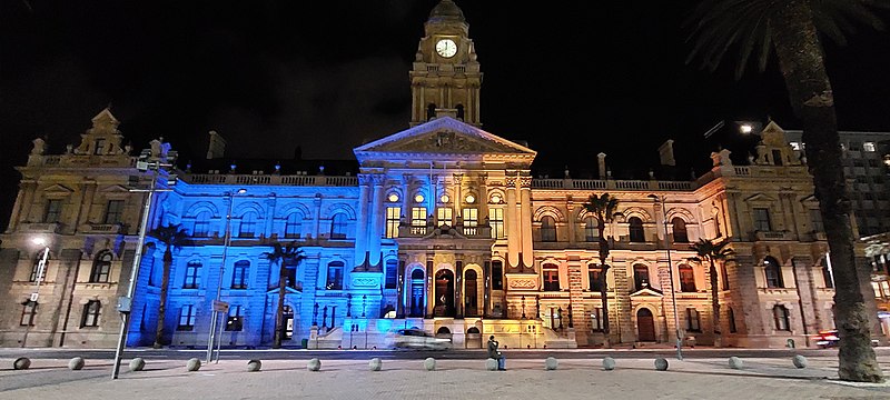 File:City Hall lit in blue and yellow (3).jpg