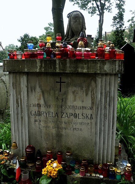 File:Cmentarz Łyczakowski we Lwowie - Lychakiv Cemetery in Lviv (Tomb of Gabriela Zapolska - Maria Gabriela Stefania Korwin-Piotrowska (1857–1921), known as Gabriela Zapolska, was a Polish novelist, playwright, naturalist writ - panoramio.jpg