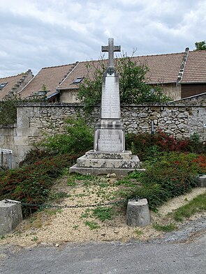 Couvrelles monument-aux-morts 1.jpg