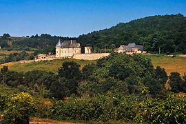 Le château de Peyraux en 1983.