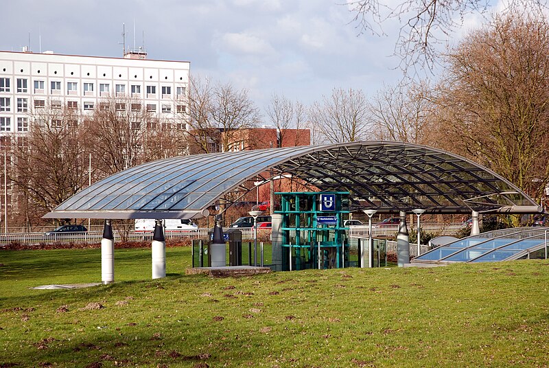 File:Dortmund-Haltepunkt-Westfalenhalle-0007.JPG