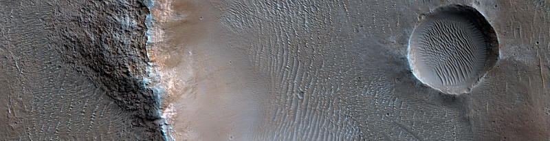 File:ESP 042767 1595 Mars Himera Valles.png